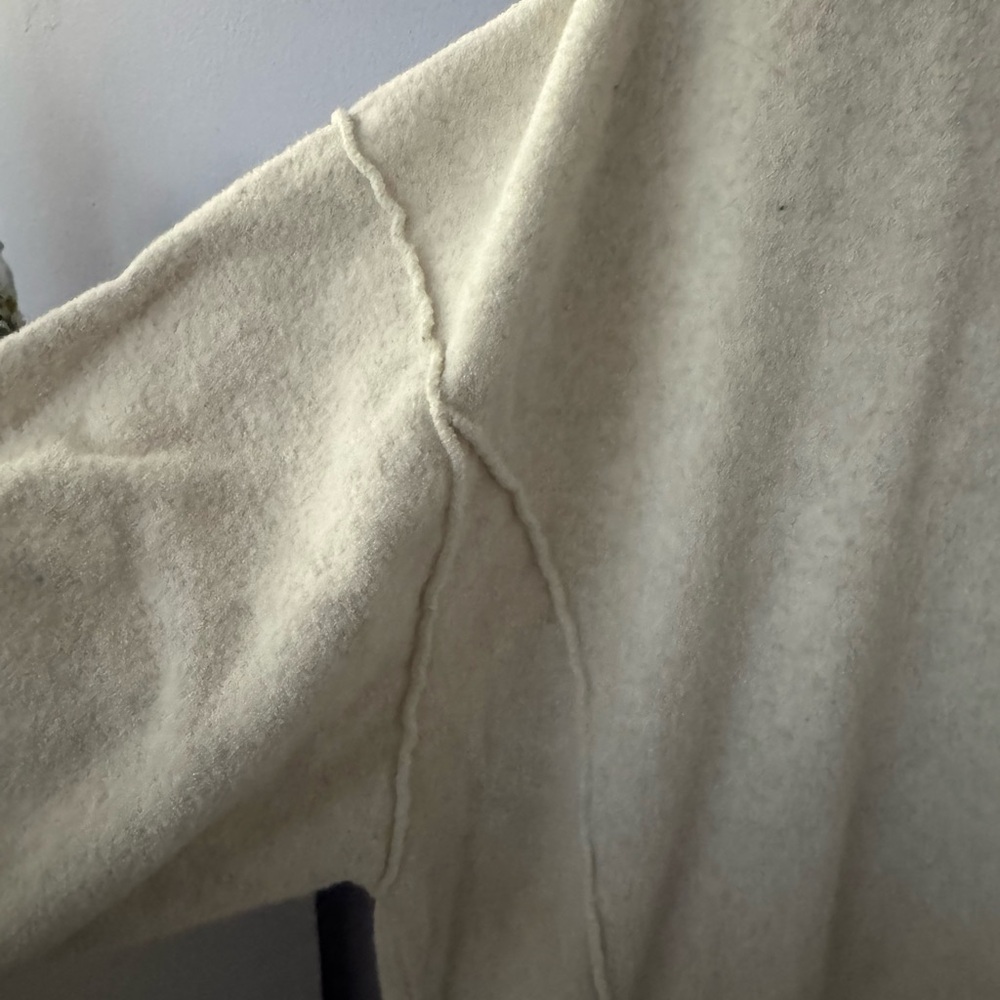 🦋aerie crewneck🦋 - Picture 2 of 3